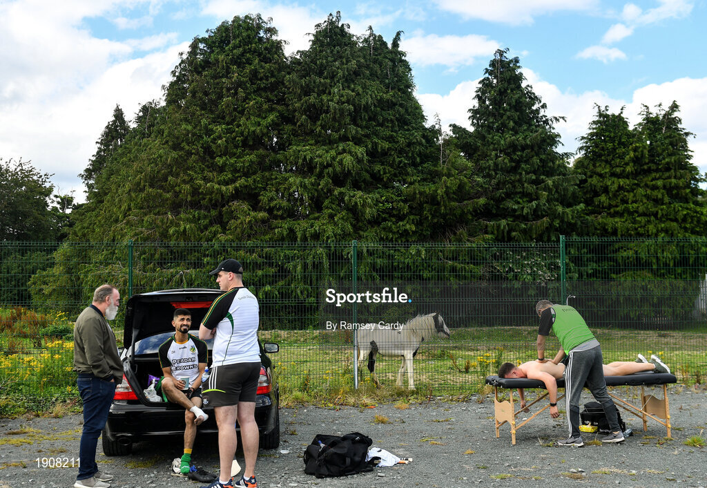 18 July 2020; David Keogh of Thomas Davis receives treatment from team physio Carl O'Toole ahead of the Dublin County Senior Hurling Championship Group 4 Round 1 match between Cuala and Thomas Davis at Bray Emmets GAA club in Bray, Wicklow. Competitive GAA matches have been approved to return following the guidelines of Phase 3 of the Irish Government’s Roadmap for Reopening of Society and Business and protocols set down by the GAA governing authorities. With games having been suspended since March, competitive games can take place with updated protocols including a limit of 200 individuals at any one outdoor event, including players, officials and a limited number of spectators, with social distancing, hand sanitisation and face masks being worn by those in attendance among other measures in an effort to contain the spread of the Coronavirus (COVID-19) pandemic. Photo by Ramsey Cardy/Sportsfile