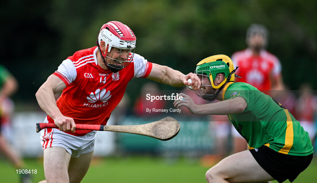18 July 2020; Con O'Callaghan of Cuala gets away from Conor Molly of Thomas Davis during the Dublin County Senior Hurling Championship Group 4 Round 1 match between Cuala and Thomas Davis at Bray Emmets GAA club in Bray, Wicklow. Competitive GAA matches have been approved to return following the guidelines of Phase 3 of the Irish Government’s Roadmap for Reopening of Society and Business and protocols set down by the GAA governing authorities. With games having been suspended since March, competitive games can take place with updated protocols including a limit of 200 individuals at any one outdoor event, including players, officials and a limited number of spectators, with social distancing, hand sanitisation and face masks being worn by those in attendance among other measures in an effort to contain the spread of the Coronavirus (COVID-19) pandemic. Photo by Ramsey Cardy/Sportsfile