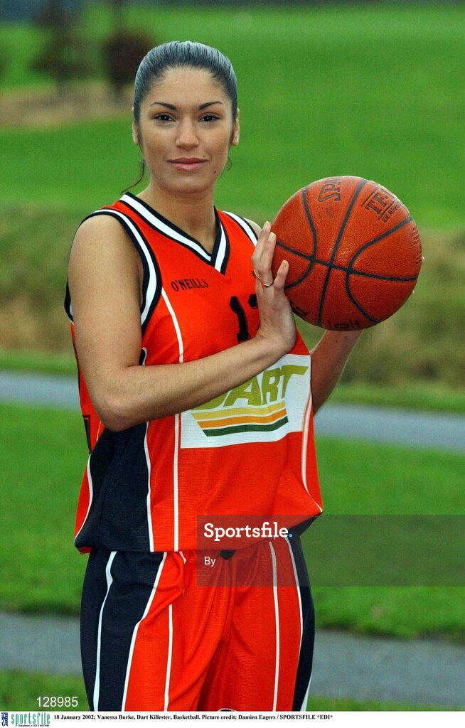 18 January 2002; Vanessa Burke, Dart Killester, Basketball. Picture credit; Damien Eagers / SPORTSFILE *EDI*