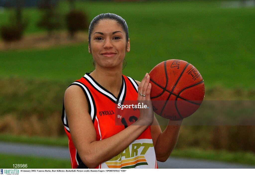 18 January 2002; Vanessa Burke, Dart Killester, Basketball. Picture credit; Damien Eagers / SPORTSFILE *EDI*
