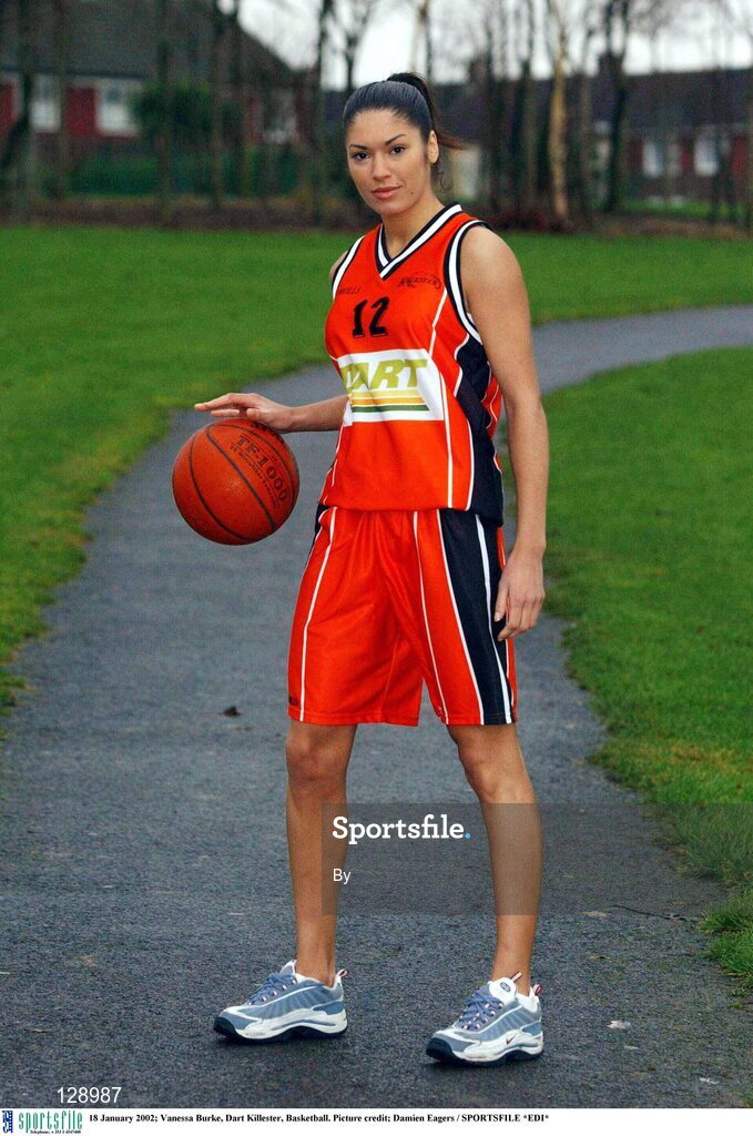 18 January 2002; Vanessa Burke, Dart Killester, Basketball. Picture credit; Damien Eagers / SPORTSFILE *EDI*