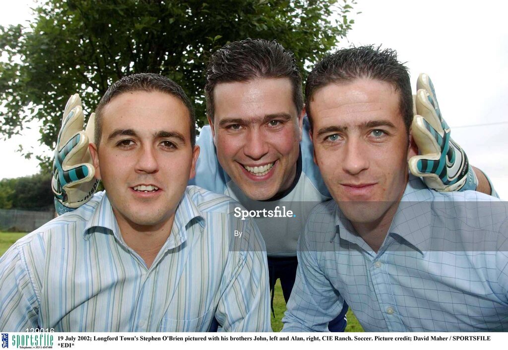 19 July 2002; Longford Town's Stephen O'Brien pictured with his brothers John, left and Alan, right, CIE Ranch. Soccer. Picture credit; David Maher / SPORTSFILE *EDI*
