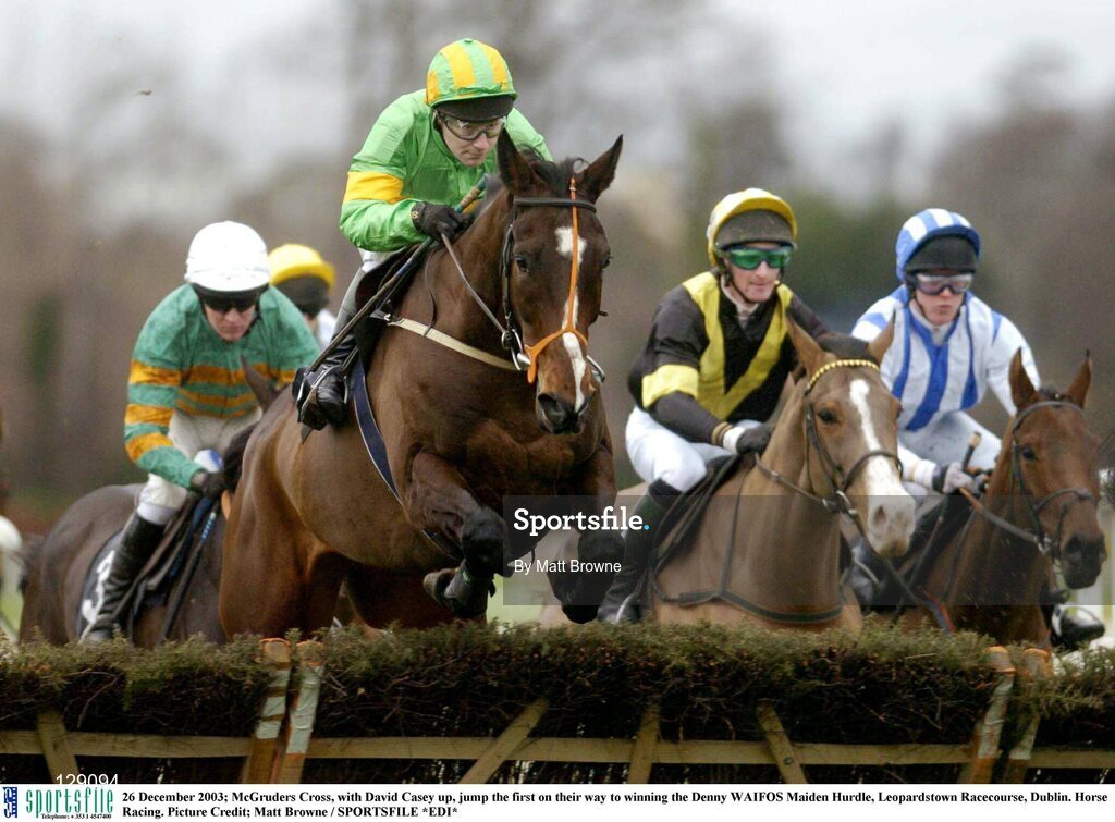26 December 2003; McGruders Cross, with David Casey up, jump the first on their way to winning the Denny WAIFOS Maiden Hurdle, Leopardstown Racecourse, Dublin. Horse Racing. Picture Credit; Matt Browne / SPORTSFILE *EDI*