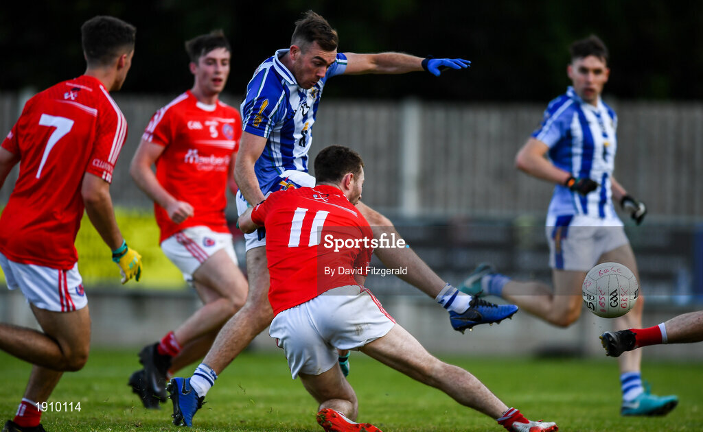 25 July 2020; Simon Lambert of Ballyboden St Enda's shoots to score his side's fourth goal during the Dublin County Senior Football Championship Round 1 match between Ballyboden St Endas and Clontarf at Pairc Uí Mhurchu in Dublin. GAA matches continue to take place in front of a limited number of people in an effort to contain the spread of the Coronavirus (COVID-19) pandemic. Photo by David Fitzgerald/Sportsfile