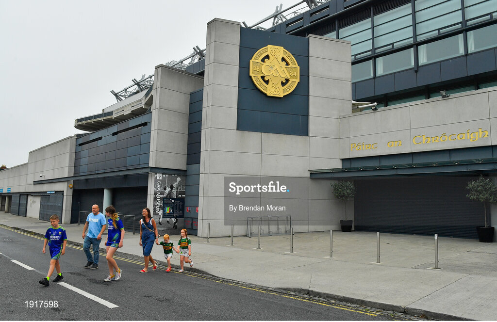 16 August 2020; The Feehan family from Kilmoyley in Kerry, from left, Seanie, Denis, Sarah Jane, Helen, Jack and Lilie,  make their way from the visit to the GAA Museum to their hotel on Jones' Road on the original scheduled date of the 2020 GAA Hurling All-Ireland Senior Championship Final. Due to current restrictions laid down by the Irish government to prevent the spread of coronavirus, the dates for the staging of the GAA inter-county season have been pushed back, with the first round of games now due to start in October. The 2020 All-Ireland Senior Hurling Championship was due to be the 133rd staging of the All-Ireland Senior Hurling Championship, the Gaelic Athletic Association's premier inter-county hurling tournament, since its establishment in 1887. For the first time in 96 years the All-Ireland hurling final is now due to be played in December with the 2020 final due on Sunday, December 13th, the same weekend on which Dublin beat Galway in the 1924 final. Photo by Brendan Moran/Sportsfile