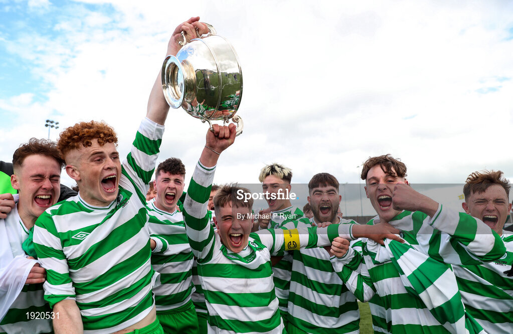 23 August 2020; Killarney Celtic players celebrate following the FAI Youth Cup Final match between Killarney Celtic and Douglas Hall at Mounthawk Park in Tralee, Kerry. Photo by Michael P Ryan/Sportsfile