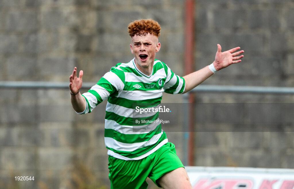23 August 2020; Terry Sparling of Killarney Celtic celebrates after scoring his side's third goal during the FAI Youth Cup Final match between Killarney Celtic and Douglas Hall at Mounthawk Park in Tralee, Kerry. Photo by Michael P Ryan/Sportsfile