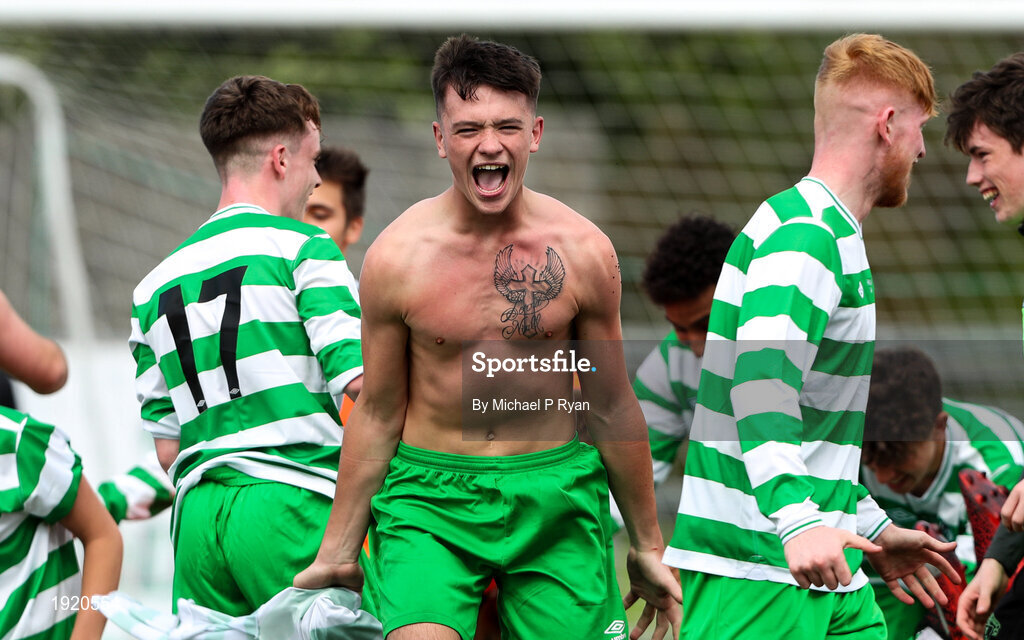 23 August 2020; Padraic Looney of Killarney Celtic celebrates winning the penalty shootout during the FAI Youth Cup Final match between Killarney Celtic and Douglas Hall at Mounthawk Park in Tralee, Kerry. Photo by Michael P Ryan/Sportsfile