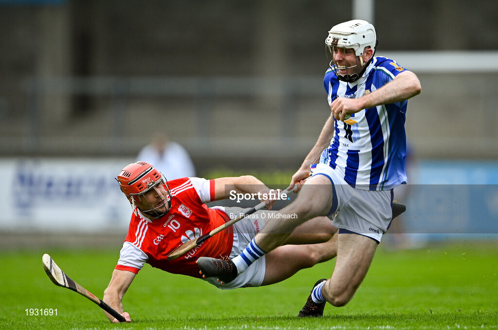 20 September 2020; Niall Ryan of Ballyboden St Enda's fends off the tackle of David Treacy of Cuala during the Dublin County Senior Hurling Championship Final match between Ballyboden St Enda's and Cuala at Parnell Park in Dublin. Photo by Piaras Ó Mídheach/Sportsfile