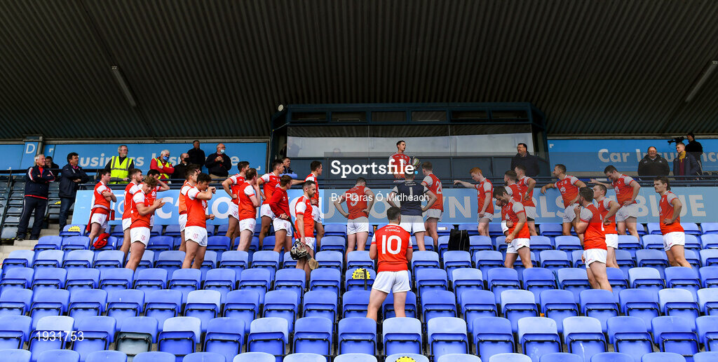 20 September 2020; Cuala captain Darragh O'Connell makes his acceptance speech after the Dublin County Senior Hurling Championship Final match between Ballyboden St Enda's and Cuala at Parnell Park in Dublin. Photo by Piaras Ó Mídheach/Sportsfile