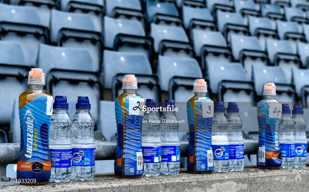 20 September 2020; A general view of individual water bottles for the Ballyboden St Enda's players before the Dublin County Senior Hurling Championship Final match between Ballyboden St Enda's and Cuala at Parnell Park in Dublin. Photo by Piaras Ó Mídheach/Sportsfile