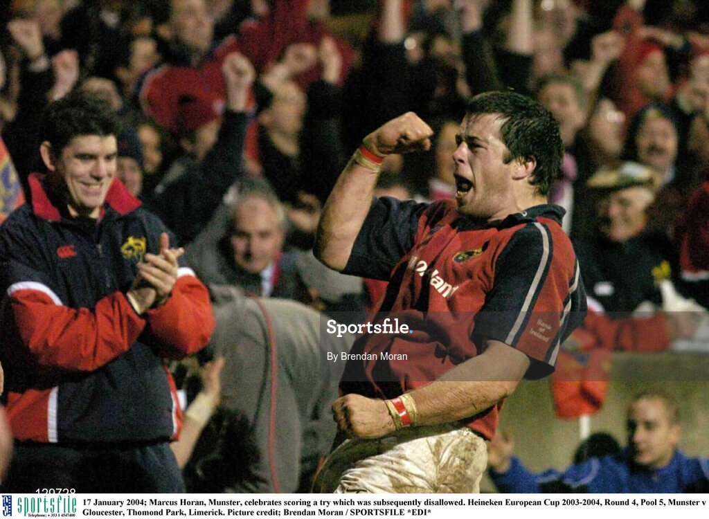 17 January 2004; Marcus Horan, Munster, celebrates scoring a try which was subsequently disallowed. Heineken European Cup 2003-2004, Round 4, Pool 5, Munster v Gloucester, Thomond Park, Limerick. Picture credit; Brendan Moran / SPORTSFILE *EDI*