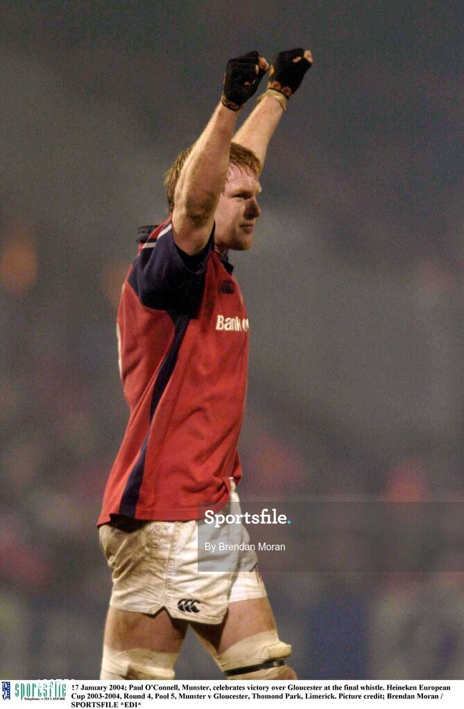17 January 2004; Paul O'Connell, Munster, celebrates victory over Gloucester at the final whistle. Heineken European Cup 2003-2004, Round 4, Pool 5, Munster v Gloucester, Thomond Park, Limerick. Picture credit; Brendan Moran / SPORTSFILE *EDI*