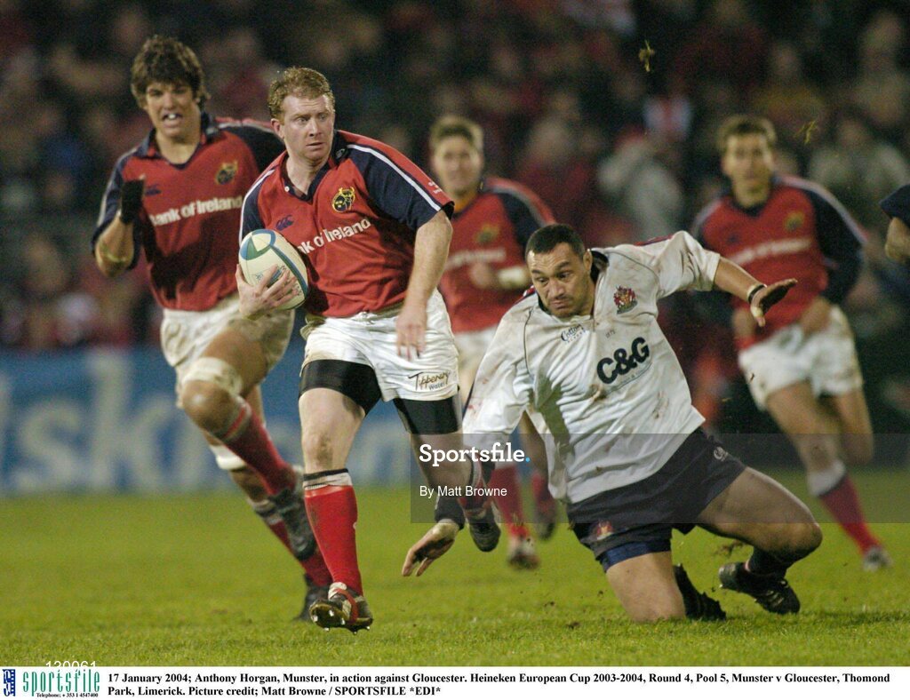 17 January 2004; Anthony Horgan, Munster, in action against Gloucester. Heineken European Cup 2003-2004, Round 4, Pool 5, Munster v Gloucester, Thomond Park, Limerick. Picture credit; Matt Browne / SPORTSFILE *EDI*