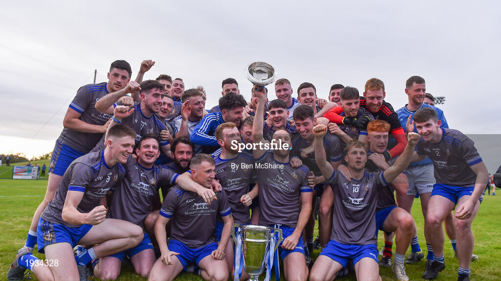 27 September 2020; Naomh Mairtin players celebrate with the Joe Ward Cup following the Louth County Senior Football Championship Final match between Naomh Mairtin and Ardee St Mary’s at Darver Louth Centre of Excellence in Louth. Photo by Ben McShane/Sportsfile