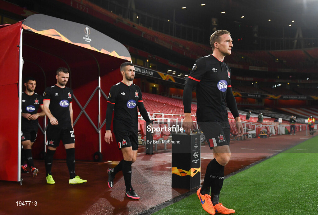 29 October 2020; Dundalk players, including John Mountney, right, and Michael Duffy walk out ahead of the UEFA Europa League Group B match between Arsenal and Dundalk at the Emirates Stadium in London, England. Photo by Ben McShane/Sportsfile