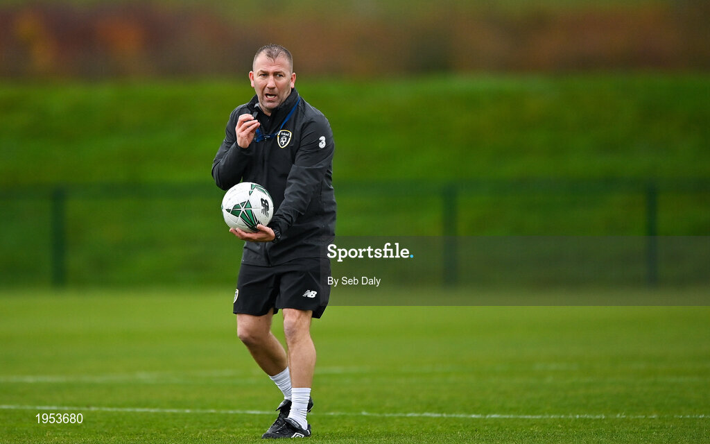 11 November 2020; Assistant manager Alan Reynolds during a Republic of Ireland U21 training session at the FAI National Training Centre in Abbotstown, Dublin. Photo by Seb Daly/Sportsfile