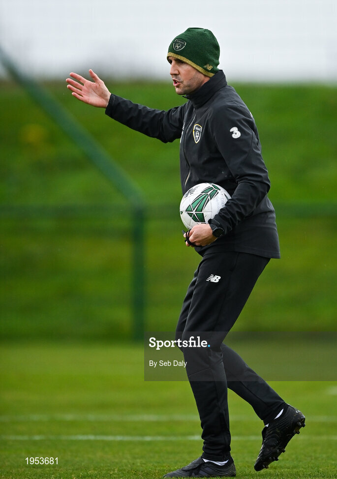 11 November 2020; Assistant manager John O'Shea during a Republic of Ireland U21 training session at the FAI National Training Centre in Abbotstown, Dublin. Photo by Seb Daly/Sportsfile