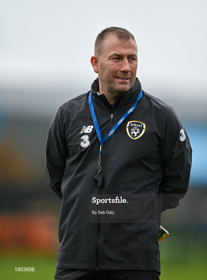 11 November 2020; Assistant manager Alan Reynolds during a Republic of Ireland U21 training session at the FAI National Training Centre in Abbotstown, Dublin. Photo by Seb Daly/Sportsfile