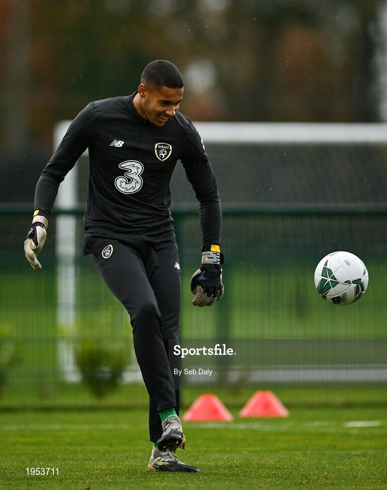 11 November 2020; Gavin Bazunu during a Republic of Ireland U21 training session at the FAI National Training Centre in Abbotstown, Dublin. Photo by Seb Daly/Sportsfile