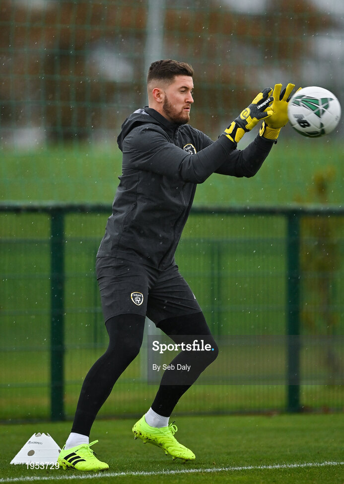 11 November 2020; Calum Ward during a Republic of Ireland U21 training session at the FAI National Training Centre in Abbotstown, Dublin. Photo by Seb Daly/Sportsfile