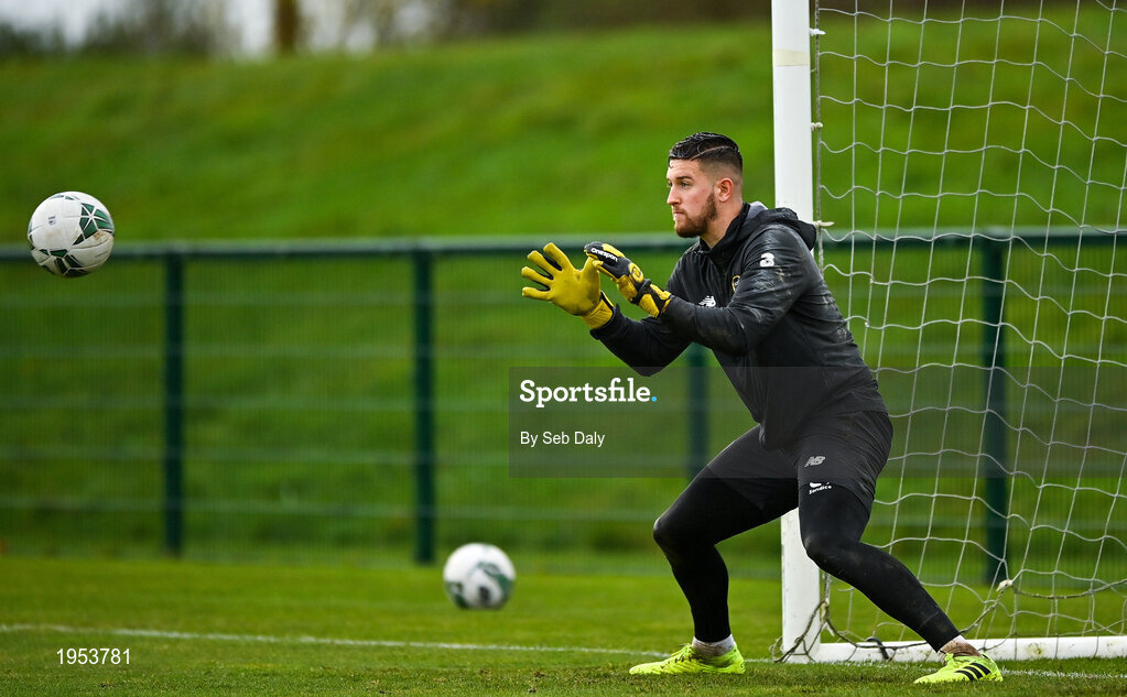 11 November 2020; Calum Ward during a Republic of Ireland U21 training session at the FAI National Training Centre in Abbotstown, Dublin. Photo by Seb Daly/Sportsfile