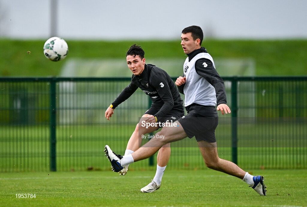 11 November 2020; Danny McNamara, left, and Thomas O’Connor during a Republic of Ireland U21 training session at the FAI National Training Centre in Abbotstown, Dublin. Photo by Seb Daly/Sportsfile