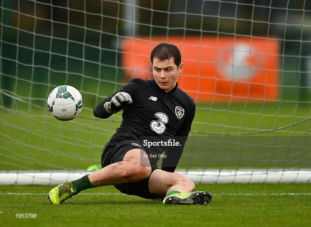 11 November 2020; Ed McGinty during a Republic of Ireland U21 training session at the FAI National Training Centre in Abbotstown, Dublin. Photo by Seb Daly/Sportsfile