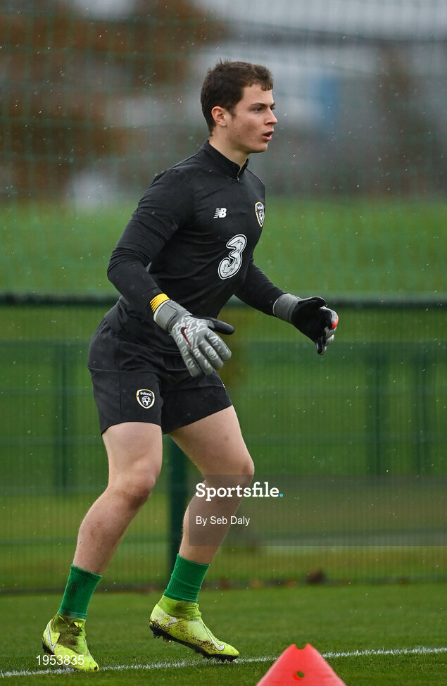 11 November 2020; Ed McGinty during a Republic of Ireland U21 training session at the FAI National Training Centre in Abbotstown, Dublin. Photo by Seb Daly/Sportsfile