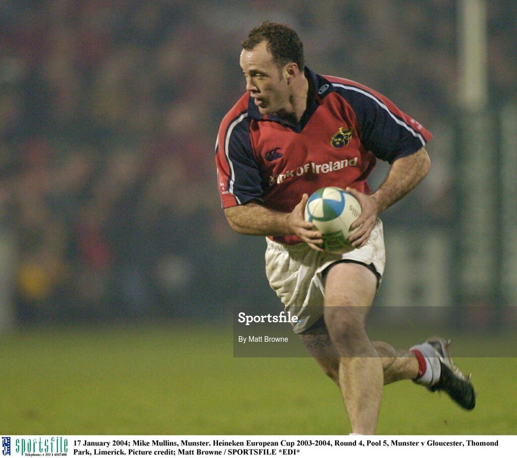 17 January 2004; Mike Mullins, Munster. Heineken European Cup 2003-2004, Round 4, Pool 5, Munster v Gloucester, Thomond Park, Limerick. Picture credit; Matt Browne / SPORTSFILE *EDI*
