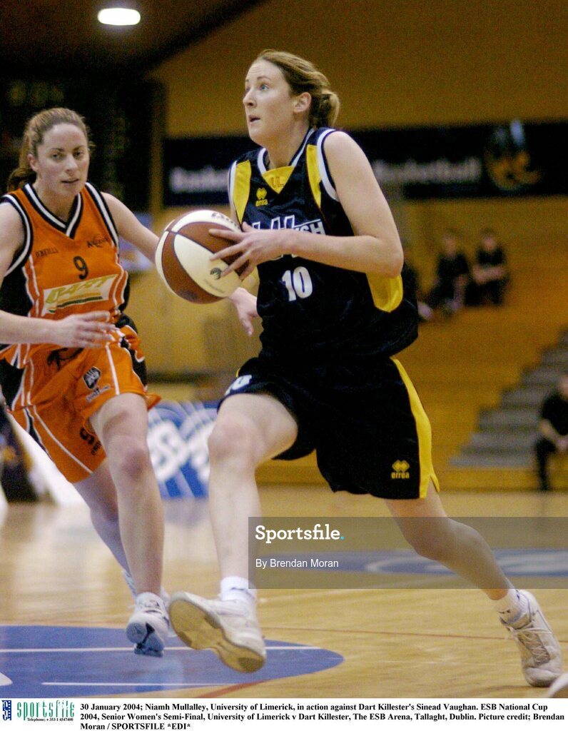 30 January 2004; Niamh Mullally, University of Limerick, in action against Dart Killester's Sinead Vaughan. ESB National Cup 2004, Senior Women's Semi-Final, University of Limerick v Dart Killester, The ESB Arena, Tallaght, Dublin. Picture credit; Brendan Moran / SPORTSFILE *EDI*
