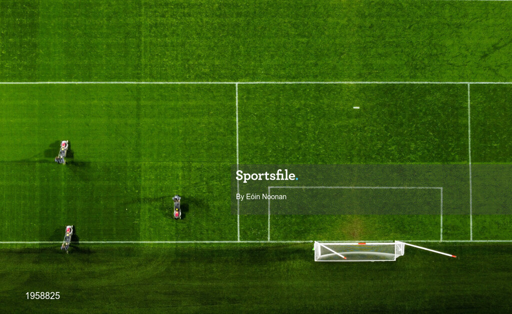 21 November 2020; An aerial view of groundsmen preparing the pitch following the GAA Hurling All-Ireland Senior Championship Quarter-Final match between Clare and Waterford in advance of the Munster GAA Football Senior Championship Final match between Cork and Tipperary at Páirc Uí Chaoimh in Cork. Photo by Eóin Noonan/Sportsfile