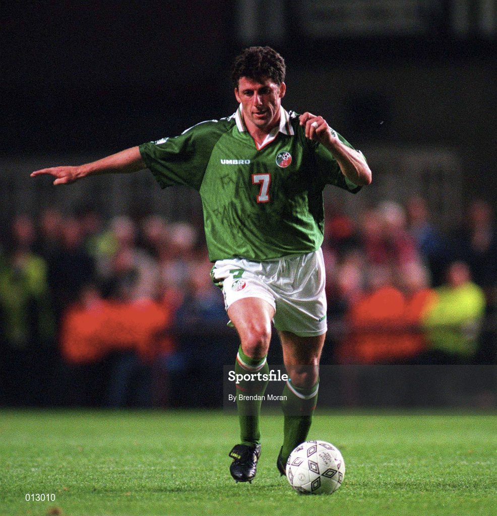 9 October 1996; Andy Townsend of Republic of Ireland during the FIFA World Cup 1998 Group 8 Qualifiying match between Republic of Ireland and Macedonia at Landsdowne Road in Dublin. Photo by Brendan Moran/Sportsfile
