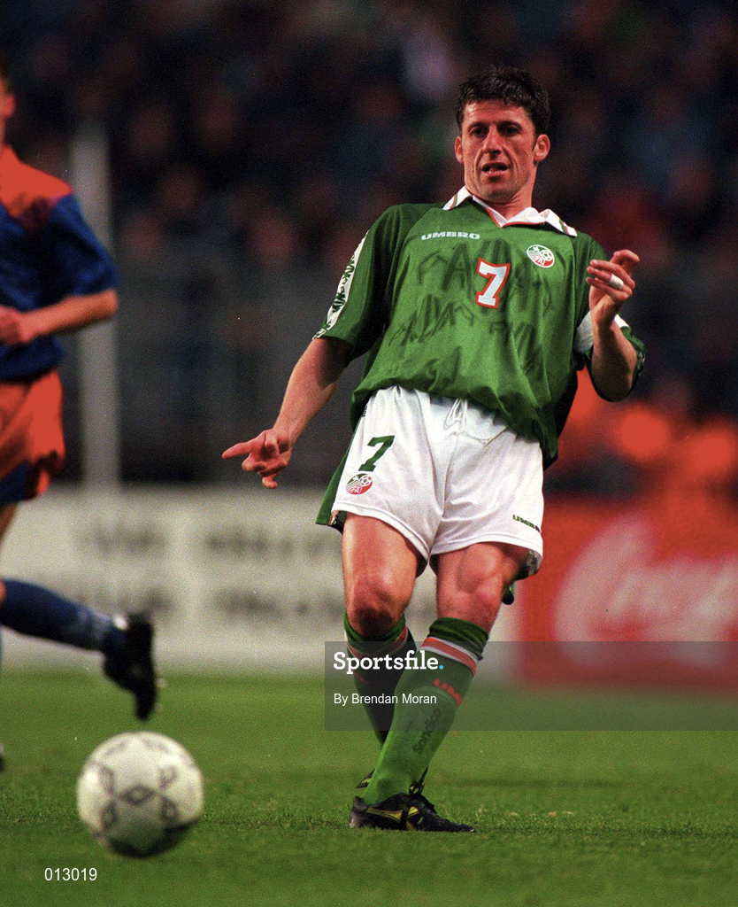 21 May 1997; Andy Townsend of Republic of Ireland during the FIFA World Cup 1998 Group 8 Qualifying match between Republic of Ireland and Liechtenstein at Lansdowne Road in Dublin. Photo by Brendan Moran/Sportsfile