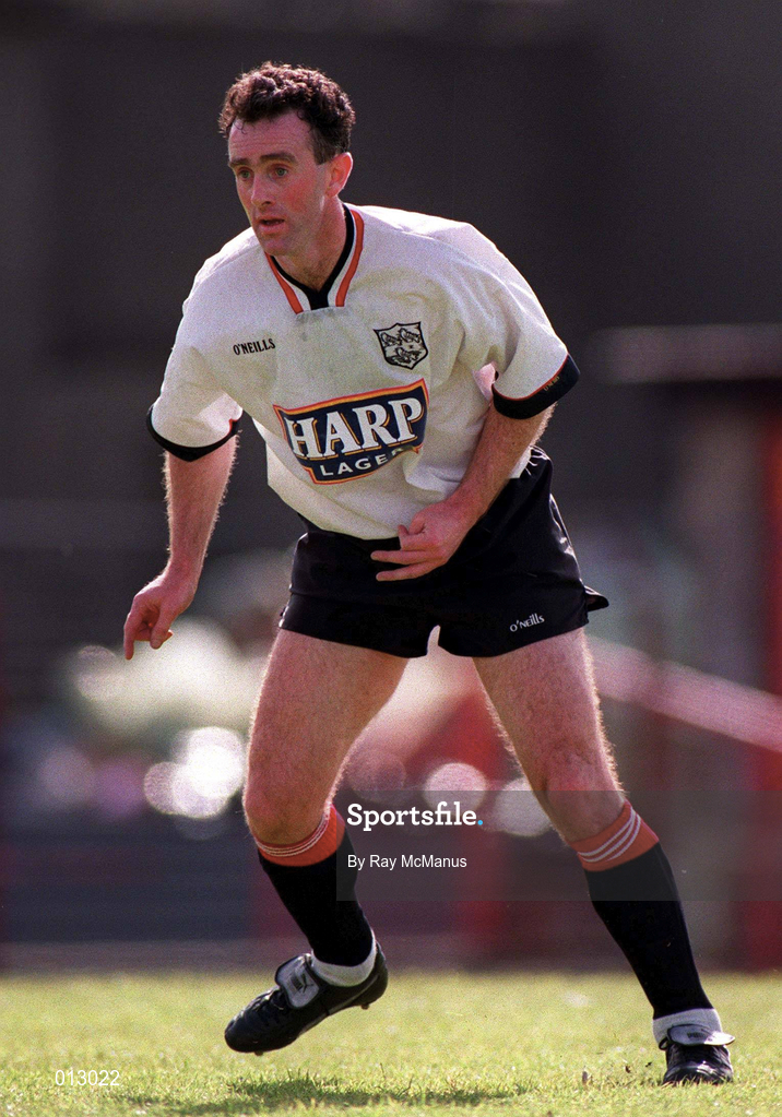 28 August 1994; Anto Whelan of Dundalk during the Bord Gáis National League Premier Division match between Bohemians and Dundalk at Dalymount Park in Dublin. Photo by Ray McManus/Sportsfile
