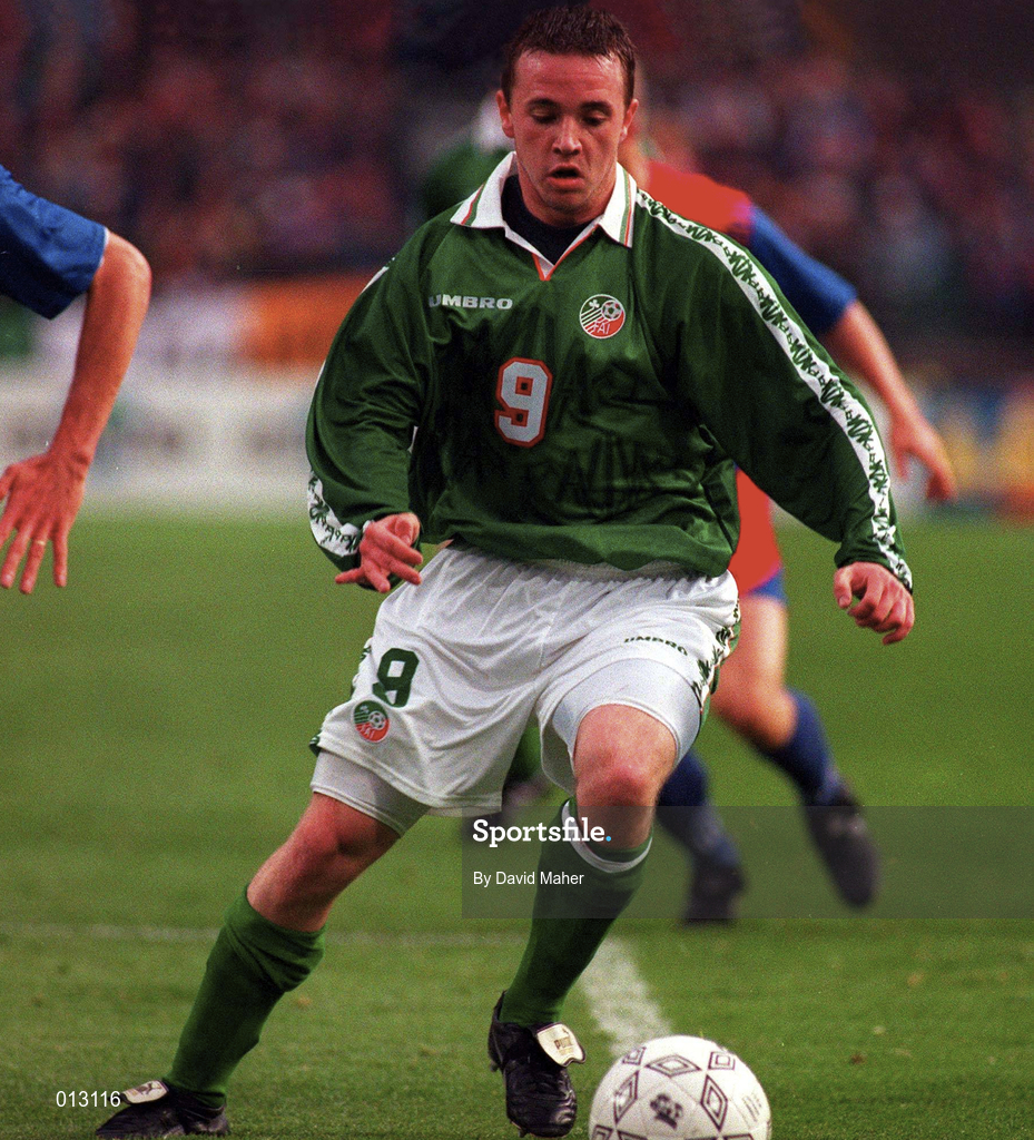 21 May 1997; David Connolly of Republic of Ireland during the FIFA World Cup 1998 Group 8 Qualifying match between Republic of Ireland and Liechtenstein at Lansdowne Road in Dublin. Photo by David Maher/Sportsfile
