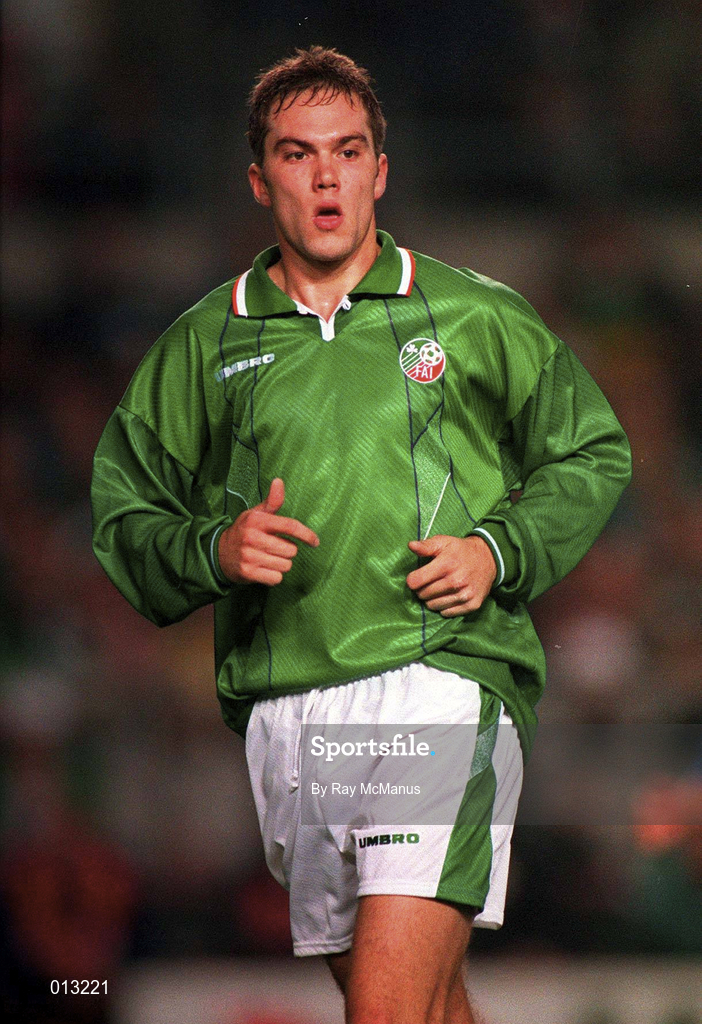 12 October 1994; Jason McAteer of Republic of Ireland during the UEFA EURO1996 Qualifying Group 6 match between Republic of Ireland and Liechtenstein at Lansdowne Road in Dublin. Photo by Ray McManus/Sportsfile