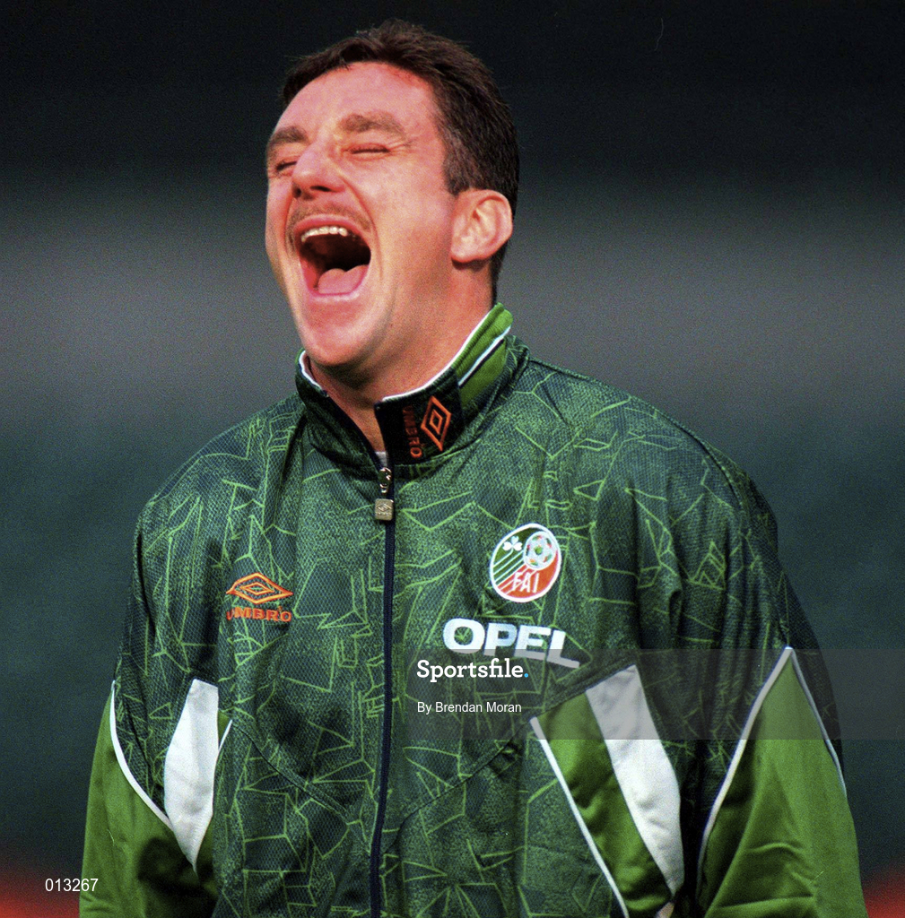 9 October 1996; John Aldridge of Republic of Ireland during the FIFA World Cup 1998 Group 8 Qualifiying match between Republic of Ireland and Macedonia at Landsdowne Road in Dublin. Photo by Brendan Moran/Sportsfile