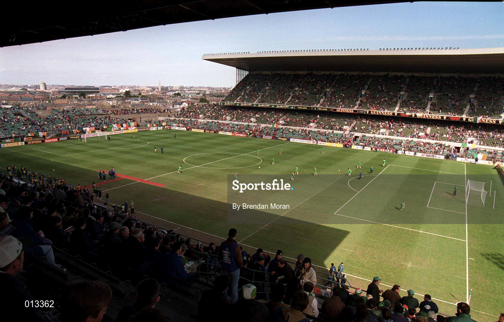 29 March 1995; A general view of the pitch and stadium prior to the UEFA EURO1996 Group 6 Qualifying match between Republic of Ireland and Northern Ireland at Lansdowne Road in Dublin. Photo by Brendan Moran/Sportsfile