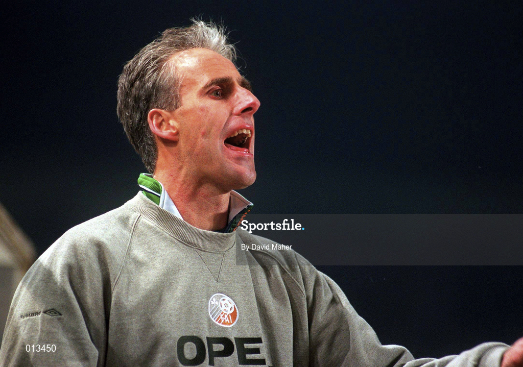 27 March 1996; Republic of Ireland manager Mick McCarthy on his first match in charge during the International Friendly match between Republic of Ireland and Russia at Lansdowne Road in Dublin. Photo by David Maher/Sportsfile