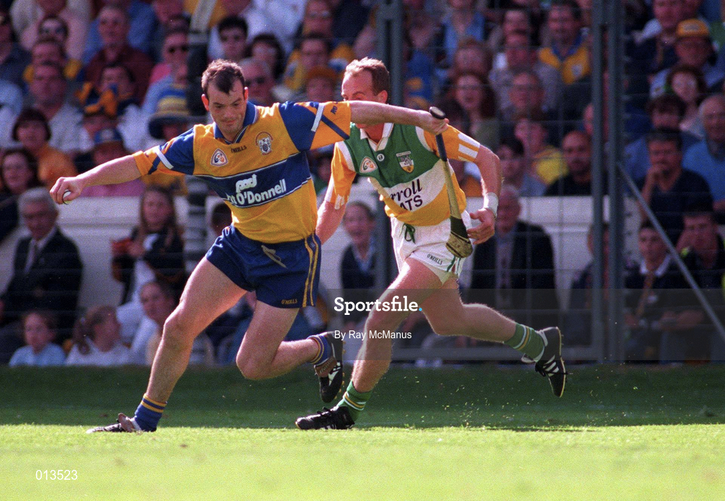 22 August 1998; Ollie Cahill of Clare in action against Joe Dooley of Offaly during the Guinness All-Ireland Hurling Senior Championship Semi-Final Replay match between Clare and Offaly at Croke Park in Dublin. Photo by Ray McManus/Sportsfile