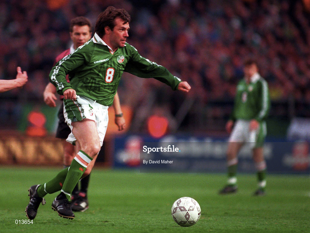 21 May 1997; Ray Houghton of Republic of Ireland during the FIFA World Cup 1998 Group 8 Qualifying match between Republic of Ireland and Liechtenstein at Lansdowne Road in Dublin. Photo by David Maher/Sportsfile