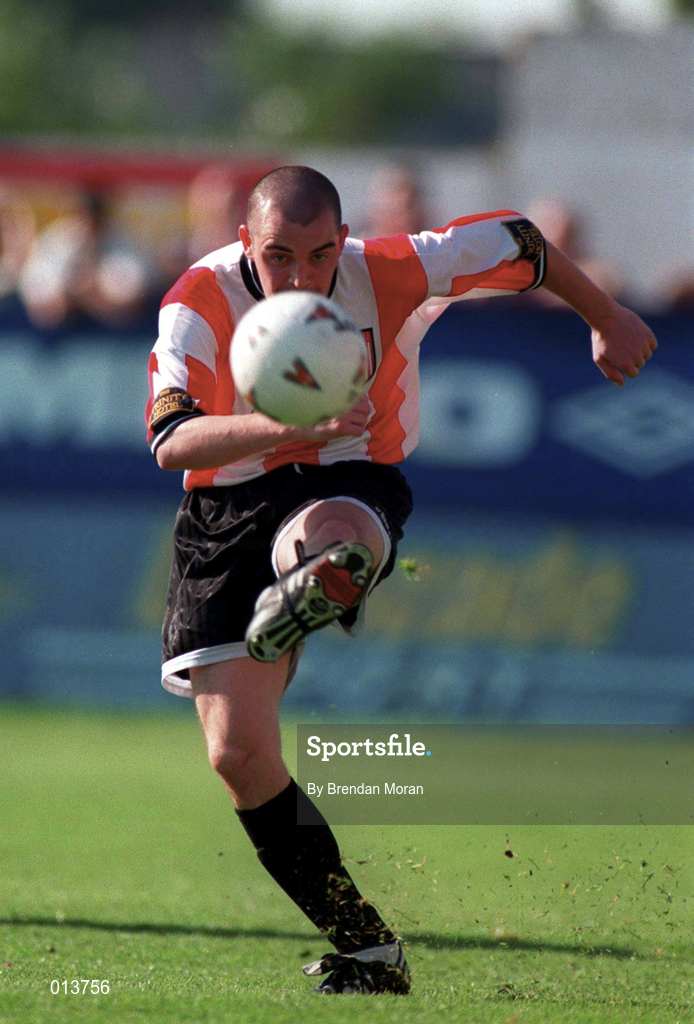 20 September 1998; Sean Hargan of Derry City during the Harp Lager National League Premier Division match between Shamrock Rovers and Derry City at Tolka Park in Dublin. Photo by Brendan Moran/Sportsfile