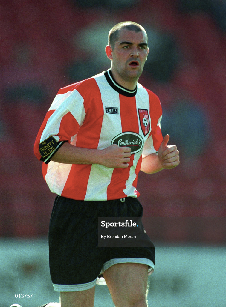 20 September 1998; Sean Hargan of Derry City during the Harp Lager National League Premier Division match between Shamrock Rovers and Derry City at Tolka Park in Dublin. Photo by Brendan Moran/Sportsfile