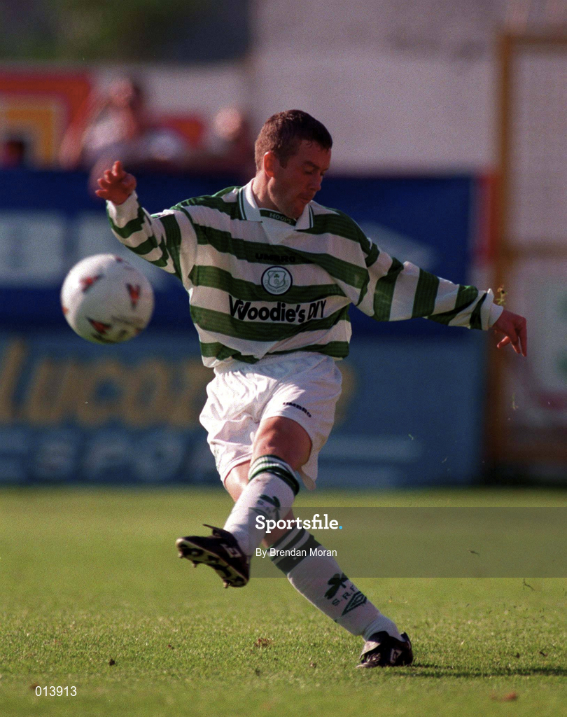 20 September 1998; Thomas Dunne of Shamrock Rovers during the Harp Lager National League Premier Division match between Shamrock Rovers and Derry City at Tolka Park in Dublin. Photo by Brendan Moran/Sportsfile