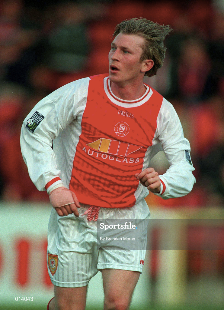 14 July 1998; Trevor Molloy of St Patrick's Athletic during the Club Friendly match between St Patrick's Athletic and Hearts at Richmond Park in Dublin. Photo by Brendan Moran/Sportsfile