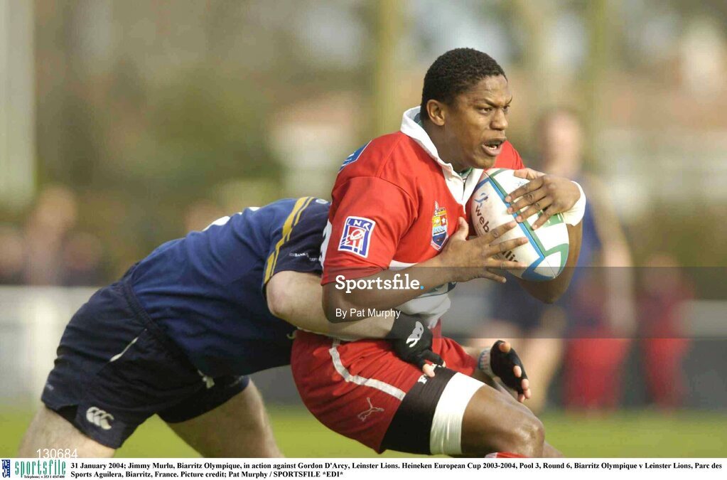 31 January 2004; Jimmy Murlu, Biarritz Olympique, in action against Gordon D'Arcy, Leinster Lions. Heineken European Cup 2003-2004, Pool 3, Round 6, Biarritz Olympique v Leinster Lions, Parc des Sports Aguilera, Biarritz, France. Picture credit; Pat Murphy / SPORTSFILE *EDI*