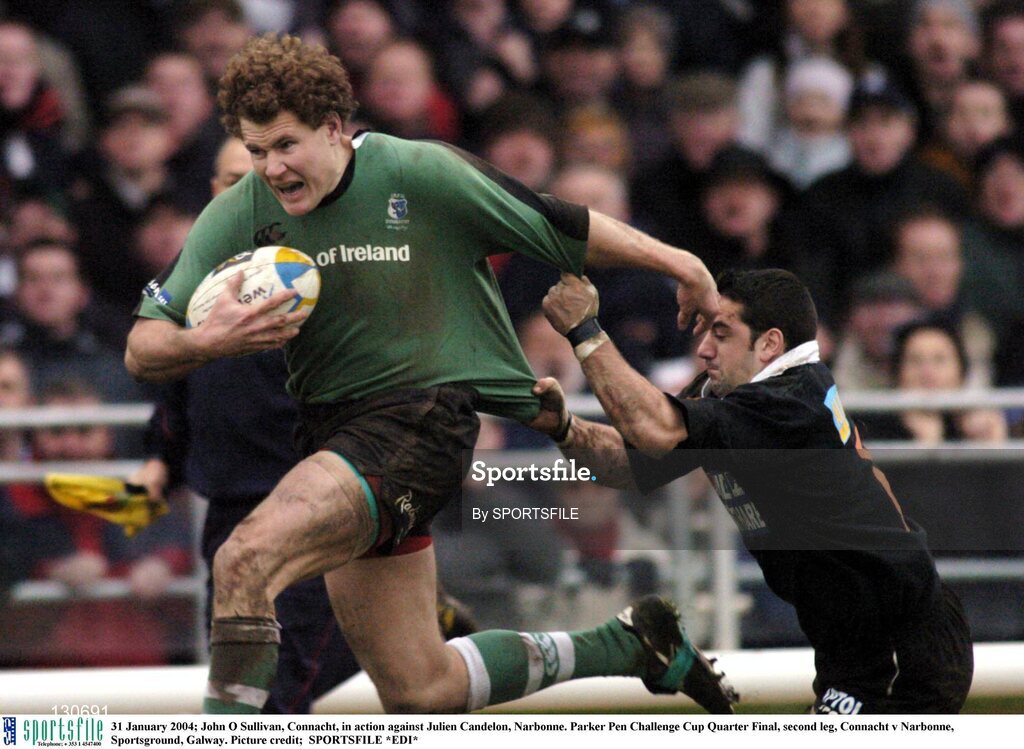 31 January 2004; Matt Mostyn, Connacht, in action against Julien Candelon, Narbonne. Parker Pen Challenge Cup Quarter Final, second leg, Connacht v Narbonne, Sportsground, Galway. Picture credit;  SPORTSFILE *EDI*