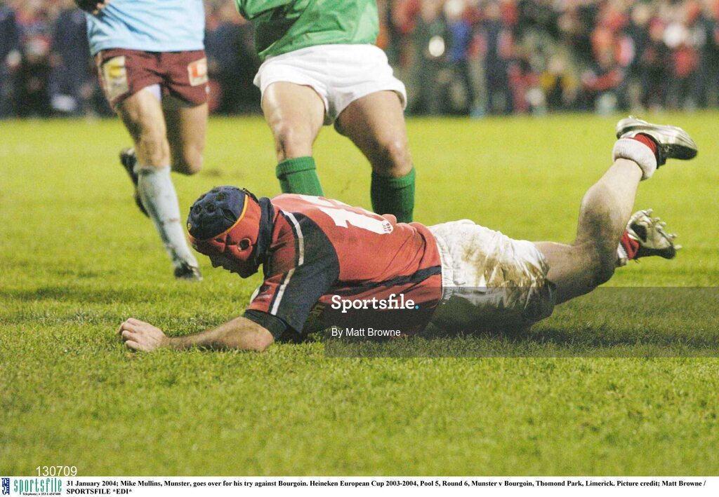 31 January 2004; Mike Mullins, Munster, goes over for his try against Bourgoin. Heineken European Cup 2003-2004, Pool 5, Round 6, Munster v Bourgoin, Thomond Park, Limerick. Picture credit; Matt Browne / SPORTSFILE *EDI*