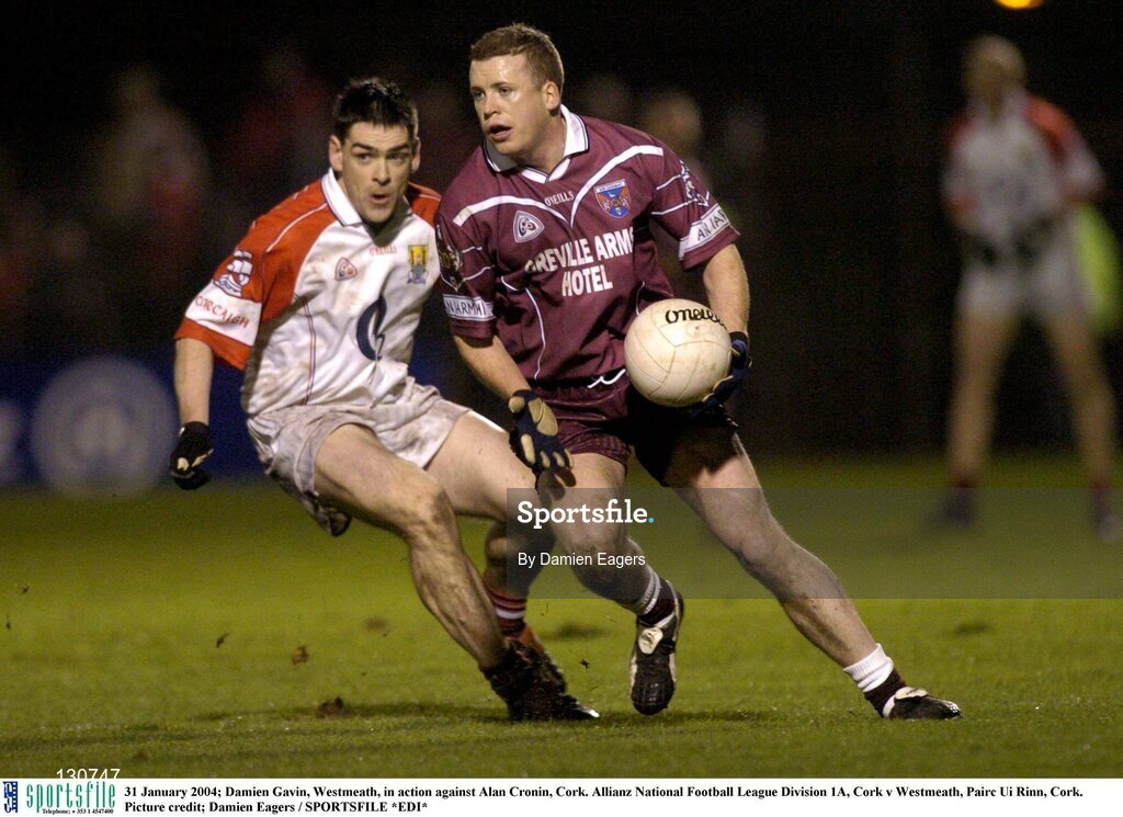31 January 2004; Damien Gavin, Westmeath, in action against Alan Cronin, Cork. Allianz National Football League Division 1A, Cork v Westmeath, Pairc Ui Rinn, Cork. Picture credit; Damien Eagers / SPORTSFILE *EDI*